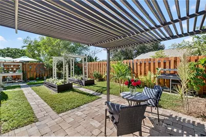 14770 Blackbird Ln, Fort Myers, FL 33919 - Photo 10