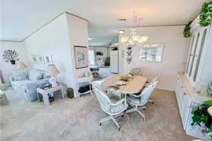 10473 Winchester Ct, Fort Myers, FL 33908 - Photo 6