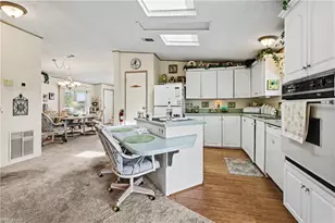 10473 Winchester Ct, Fort Myers, FL 33908 - Photo 12