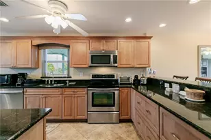 208 Cape Coral Pkwy E, Cape Coral, FL 33904 - Photo 8