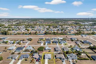 2925 NE 4th Pl, Cape Coral, FL 33909 - Photo 26