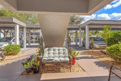 5825 Trailwinds Dr #414, Fort Myers, FL 33907 - Photo 2