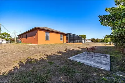 719 Zebu Pl, Fort Myers, FL 33913 - Photo 32