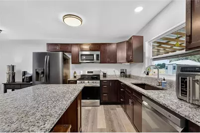 4533 SW 37 Ter, Bushnell, FL 33513 - Photo 16