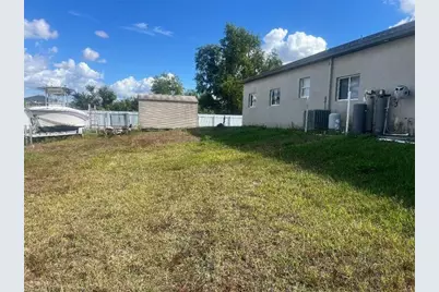 725 Castlestone Ave S, Lehigh Acres, FL 33974 - Photo 8
