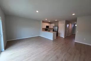 8113 Haley Crk Wy, Lehigh Acres, FL 33971 - Photo 4