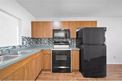 1044 SE 11th St, Cape Coral, FL 33990 - Photo 6