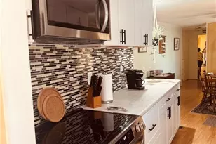 11 Poinsettia Dr, Fort Myers, FL 33905 - Photo 6