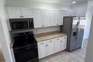 1066 Barnett St E, Lehigh Acres, FL 33974 - Photo 6