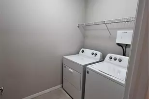 10601 Crossback Ln, Lehigh Acres, FL 33936 - Photo 20