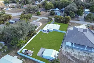 102 Crescent Lake Dr, North Fort Myers, FL 33917 - Photo 28