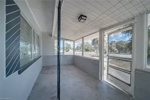 102 Crescent Lake Dr, North Fort Myers, FL 33917 - Photo 20