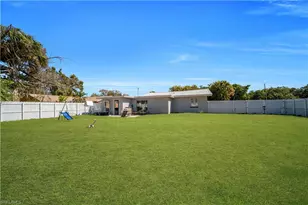 102 Crescent Lake Dr, North Fort Myers, FL 33917 - Photo 26