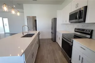 412 SW 28th Ave, Cape Coral, FL 33991 - Photo 6