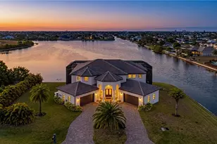 2003 NE 10th Pl, Cape Coral, FL 33909 - Photo 1