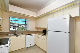 10655 Vanceboro Ct, Lehigh Acres, FL 33936 - Photo 8