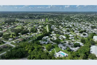 10655 Vanceboro Ct, Lehigh Acres, FL 33936 - Photo 40
