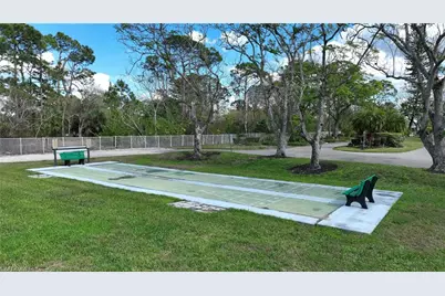 10655 Vanceboro Ct, Lehigh Acres, FL 33936 - Photo 32