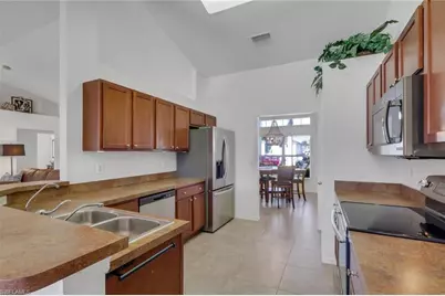 5419 SW 26th Ave, Cape Coral, FL 33914 - Photo 8