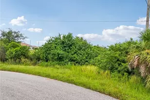 372 Pinafore Ave, Lehigh Acres, FL 33974 - Photo 6