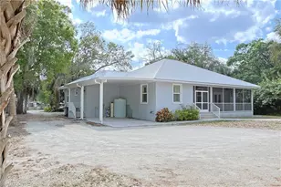 21531 Pearl St, Alva, FL 33920 - Photo 4