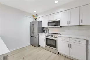 13171 Whitehaven Ln, Fort Myers, FL 33966 - Photo 6