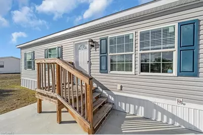 864 Yacht Club Way NW, Moore Haven, FL 33471 - Photo 6