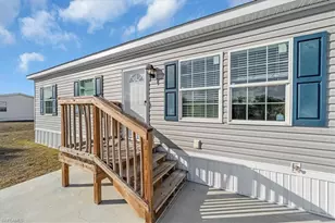 864 Yacht Club Way NW, Moore Haven, FL 33471 - Photo 6