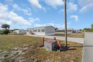 864 Yacht Club Way NW, Moore Haven, FL 33471 - Photo 2