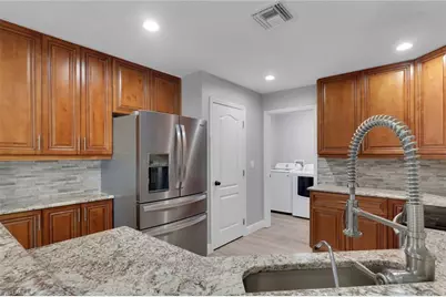 1105 Milwaukee Blvd, Lehigh Acres, FL 33974 - Photo 8