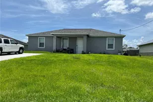 8036 Buttercup Cir, Labelle, FL 33935 - Photo 1