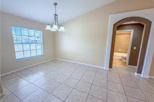 906 SW 9th Ct, Cape Coral, FL 33991 - Photo 10