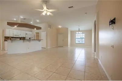 906 SW 9th Ct, Cape Coral, FL 33991 - Photo 8