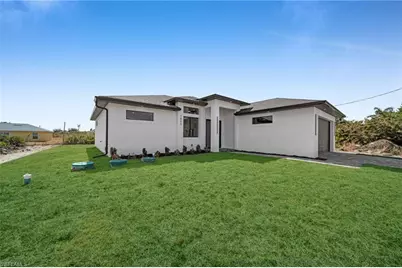 2805 58th St W, Lehigh Acres, FL 33971 - Photo 2