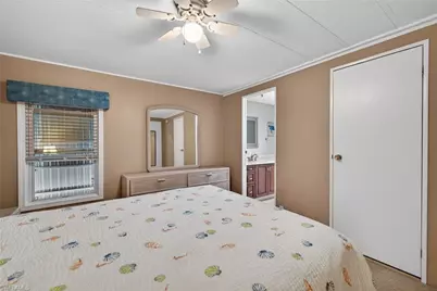 16225 Asheboro Ct, Fort Myers, FL 33908 - Photo 18