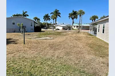 11391 Bayside Blvd, Fort Myers Beach, FL 33931 - Photo 4