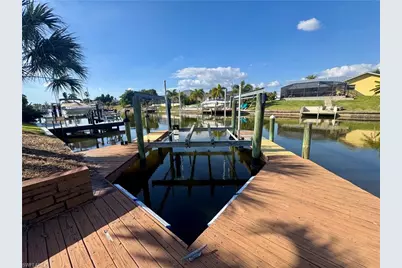 819 SE 33rd Ter, Cape Coral, FL 33904 - Photo 14