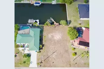 819 SE 33rd Ter, Cape Coral, FL 33904 - Photo 2