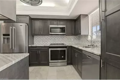 403 SE 43rd Ter #9, Cape Coral, FL 33904 - Photo 6