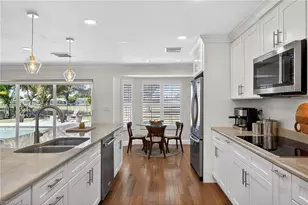 5336 Chippendale Cir W, Fort Myers, FL 33919 - Photo 14