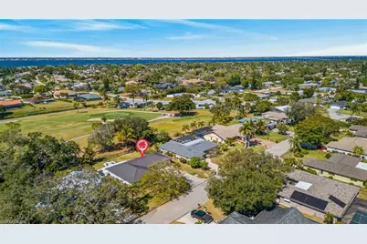 5336 Chippendale Cir W, Fort Myers, FL 33919 - Photo 42