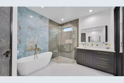 113 SW 37th Ave, Cape Coral, FL 33991 - Photo 22