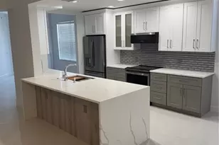 3063 Horizon Ln, Naples, FL 34109 - Photo 2