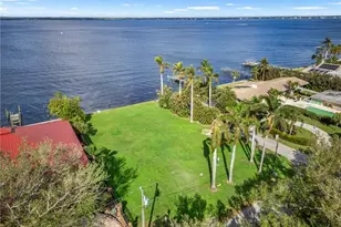 3508 Stuart Ct, Fort Myers, FL 33901 - Photo 2