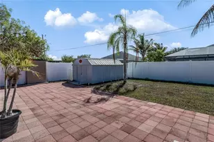 322 SW 28th Terrace, Cape Coral, FL 33914 - Photo 24