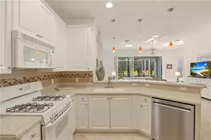 10555 Diamante Way, Fort Myers, FL 33913 - Photo 10