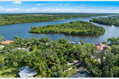 13782 River Forest Dr, Fort Myers, FL 33905 - Photo 8