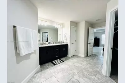 1137 NE 4th Pl, Cape Coral, FL 33909 - Photo 26