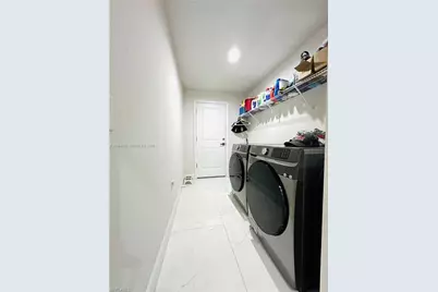 1137 NE 4th Pl, Cape Coral, FL 33909 - Photo 20