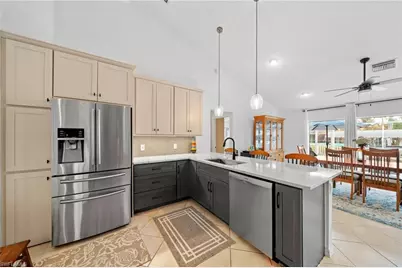 1007 SE 23rd Ave, Cape Coral, FL 33990 - Photo 6